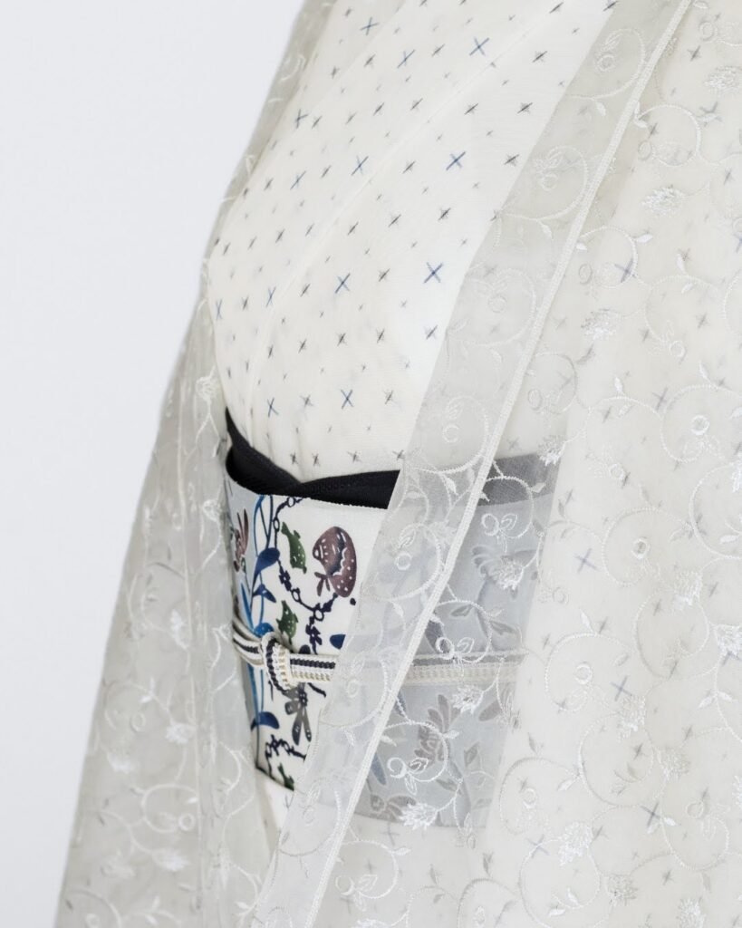 夏塩沢と城間紅型の帯のコーディネート。レースを重ねて。