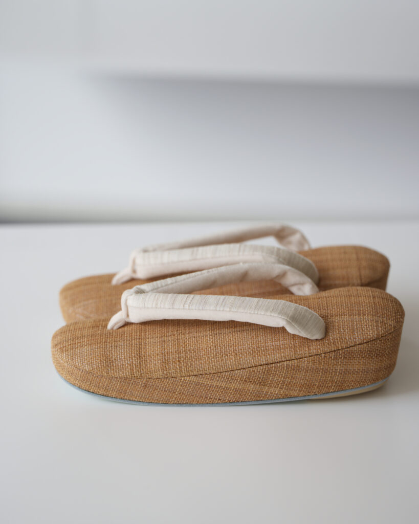 しな布の草履・柳川千秋さんの鼻緒・和小物さくら別注